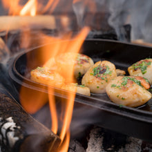 Load image into Gallery viewer, Ooni Cast Iron Sizzler Pan